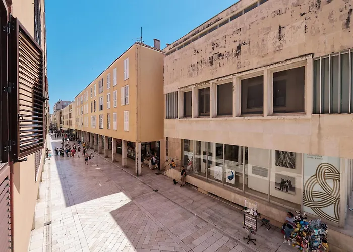 דירה Downtown *