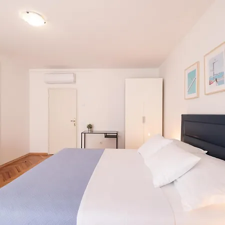 Downtown Apartman Zára