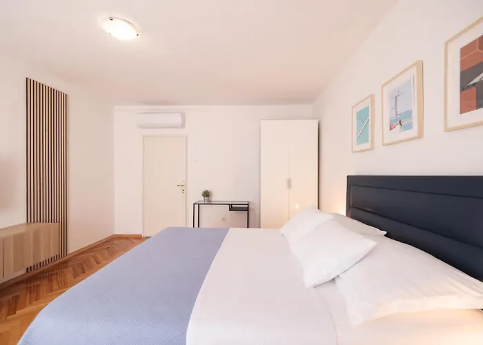 Downtown Апартаменты Задар