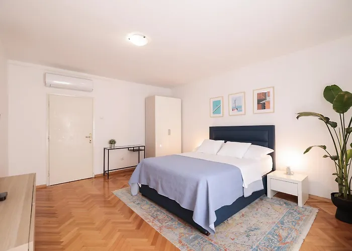 Διαμέρισμα Downtown